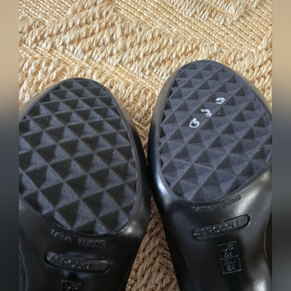 AEROSOLES Black Heeled Boots for Women - Picture 10 of 10